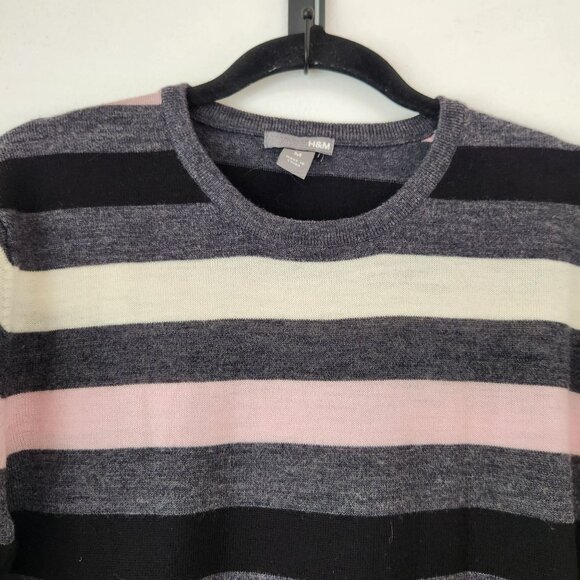 H&M 100% Merino Wool Crewneck Pullover Sweater Pink Grey Striped Men's M - Picture 3 of 7